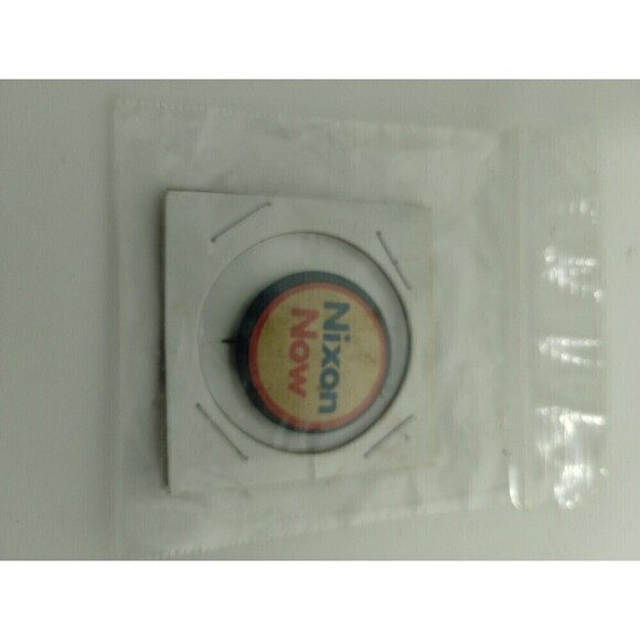 NIXON PRESIDENTIAL CAMPAIGN PINBACK BUTTONS "NIXON NOW" - Picture 2 of 5